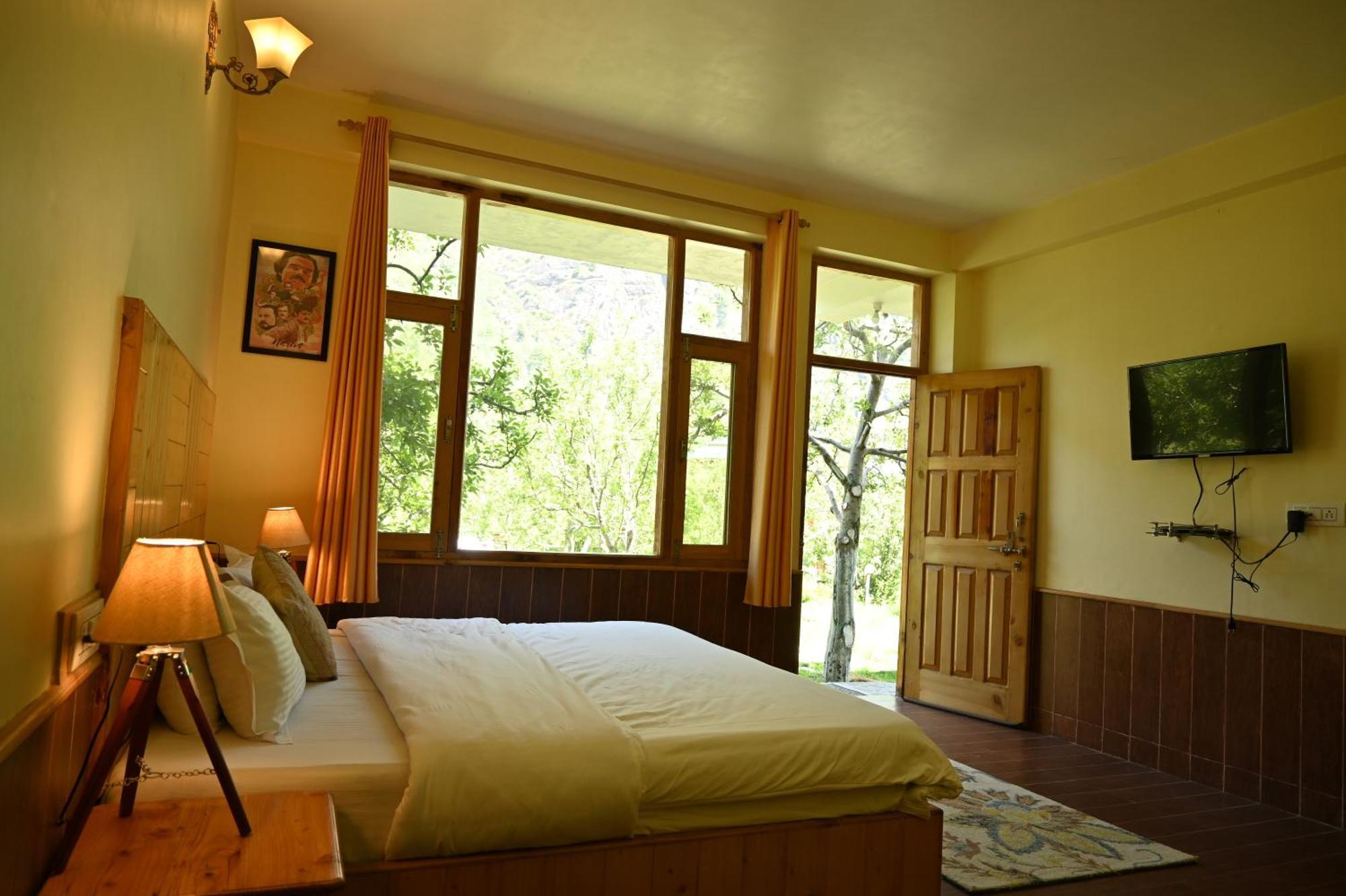 Cascade Mountain Retreat Manali Bed & Breakfast Exterior photo