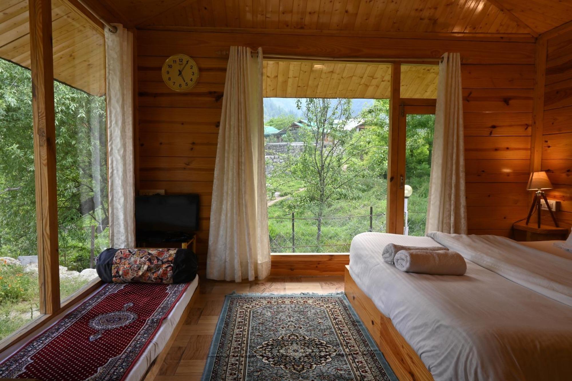 Cascade Mountain Retreat Manali Bed & Breakfast Exterior photo