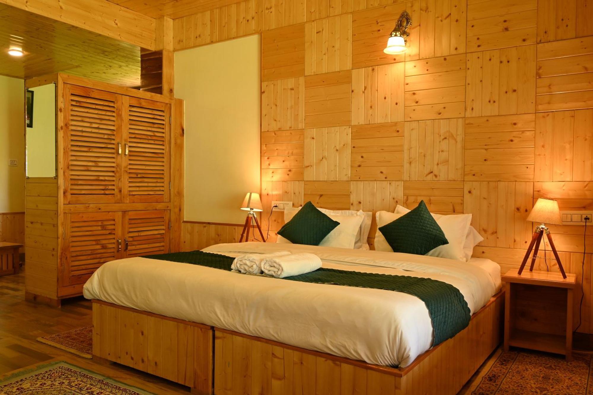 Cascade Mountain Retreat Manali Bed & Breakfast Exterior photo