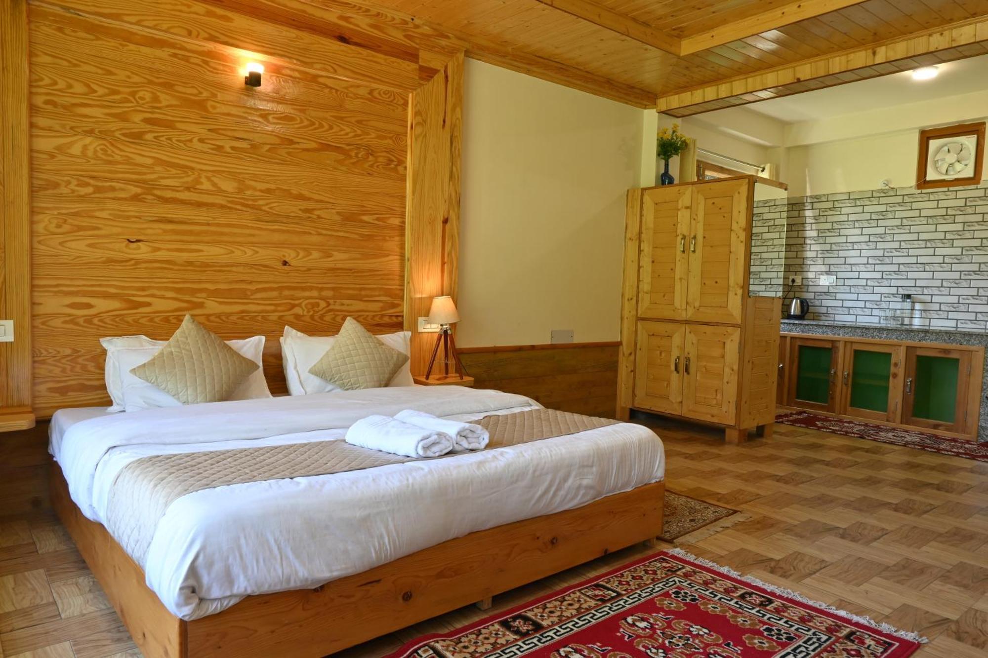 Cascade Mountain Retreat Manali Bed & Breakfast Exterior photo