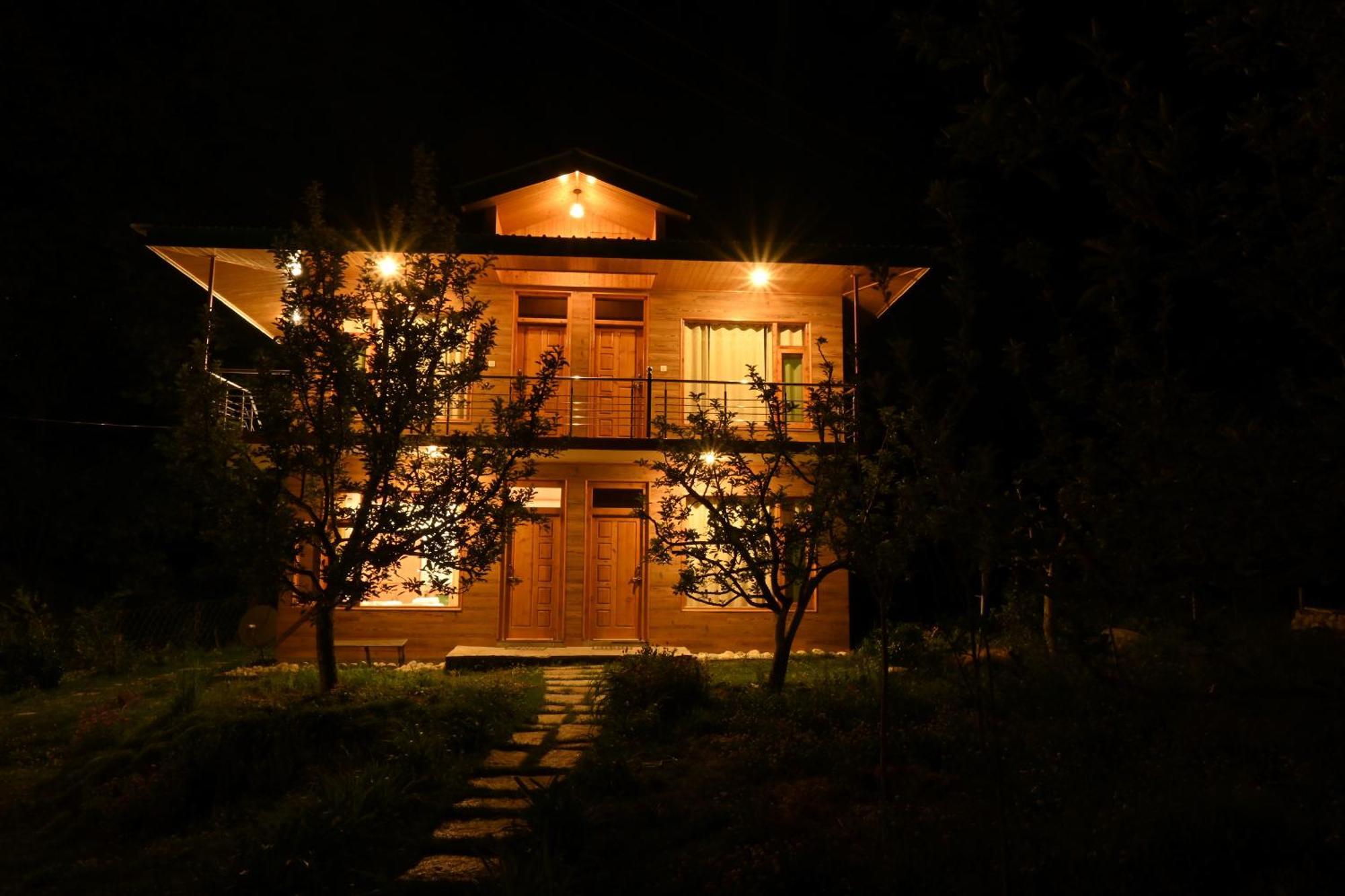Cascade Mountain Retreat Manali Bed & Breakfast Exterior photo
