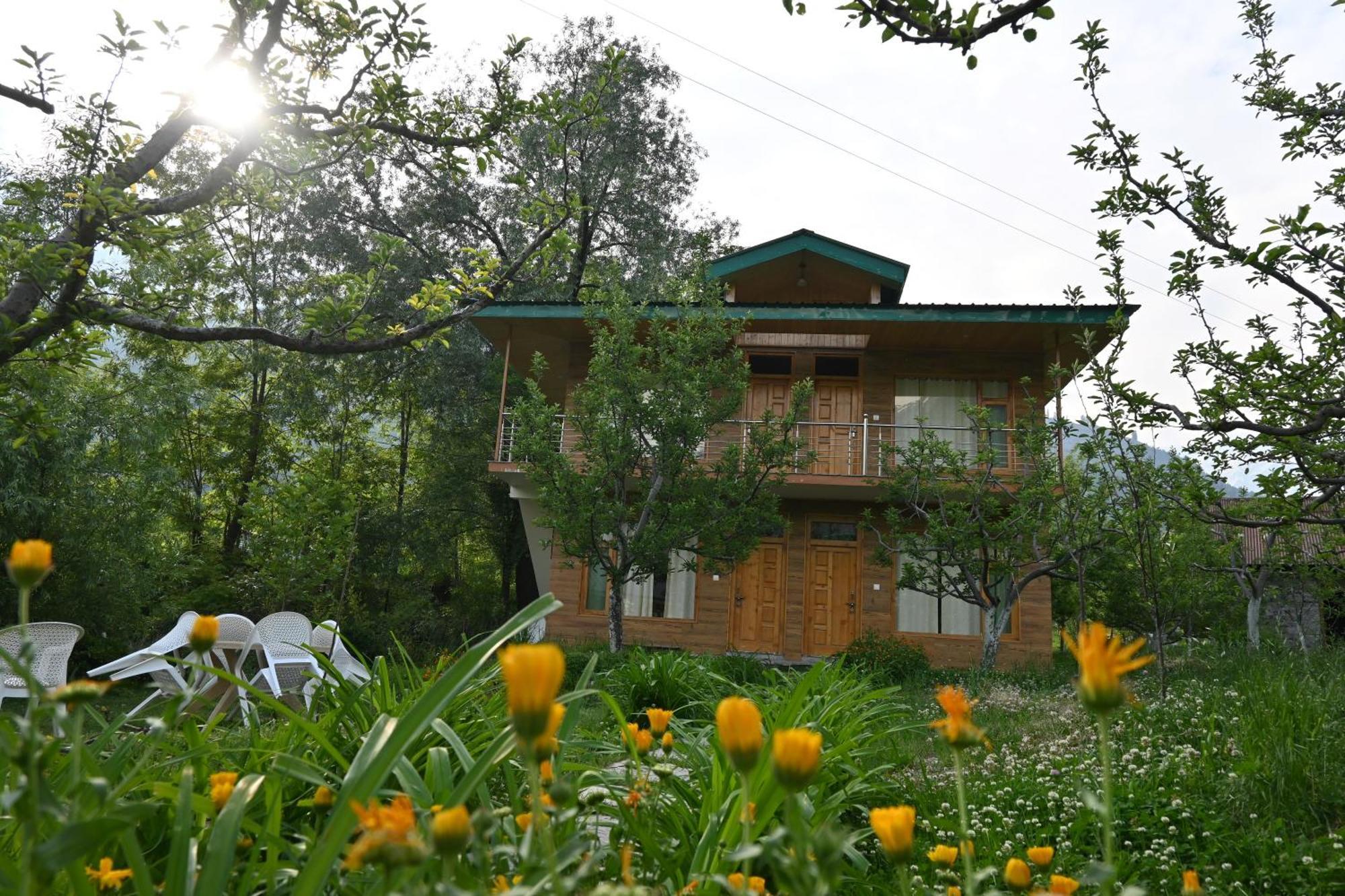 Cascade Mountain Retreat Manali Bed & Breakfast Exterior photo