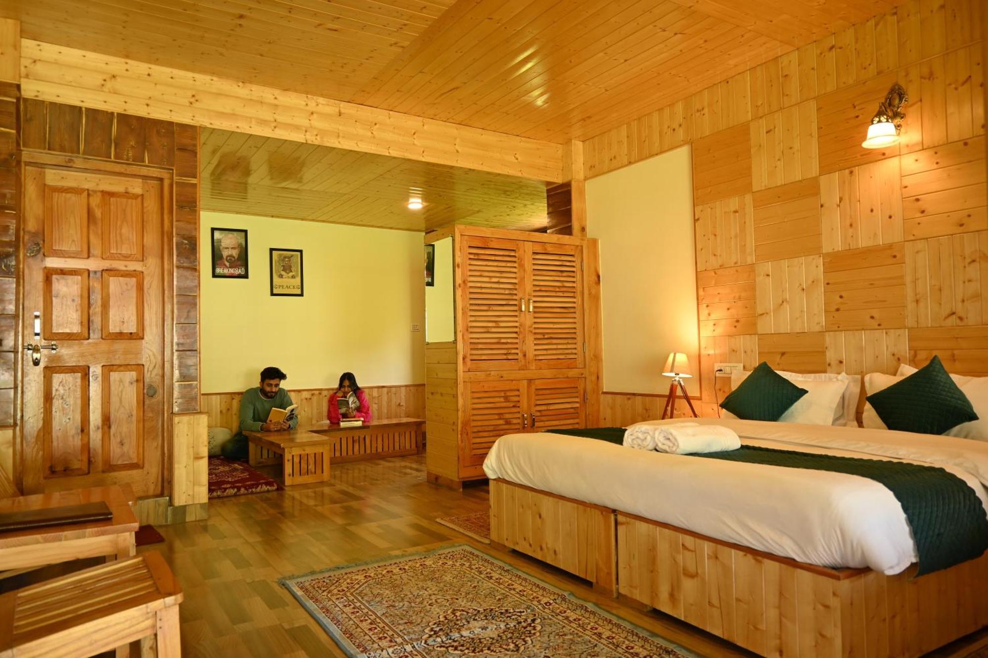 Cascade Mountain Retreat Manali Bed & Breakfast Exterior photo