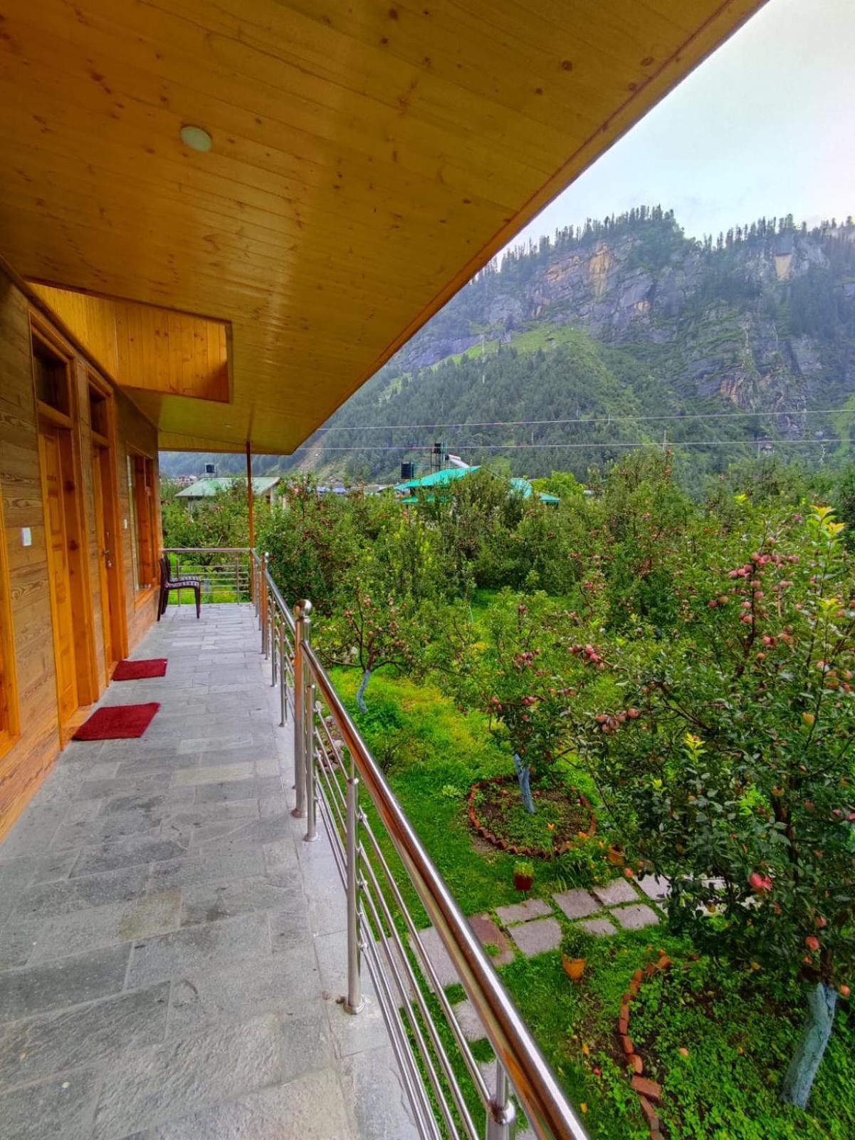 Cascade Mountain Retreat Manali Bed & Breakfast Exterior photo