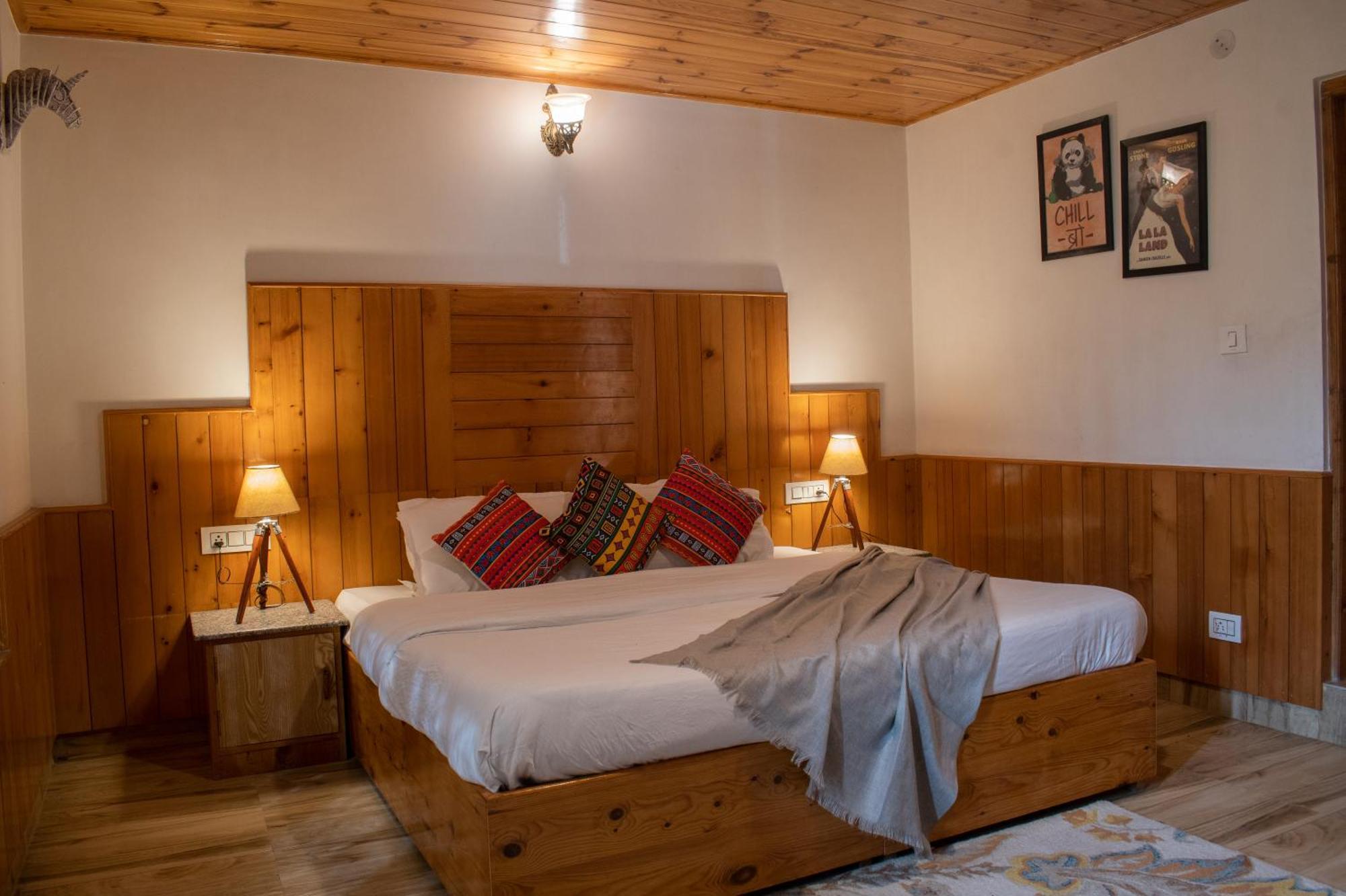 Cascade Mountain Retreat Manali Bed & Breakfast Exterior photo